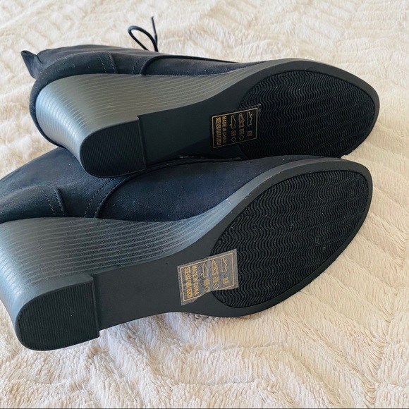 Qupid | NWT Orna Lace-Up Wedge Bootie - Picture 10 of 10